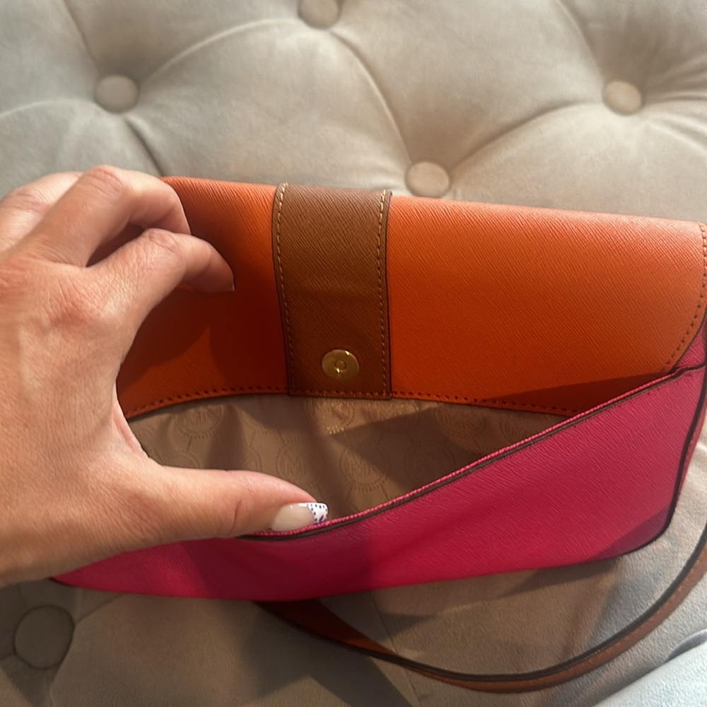 Michael Kors purse. Brand new never used! - Picture 6 of 8